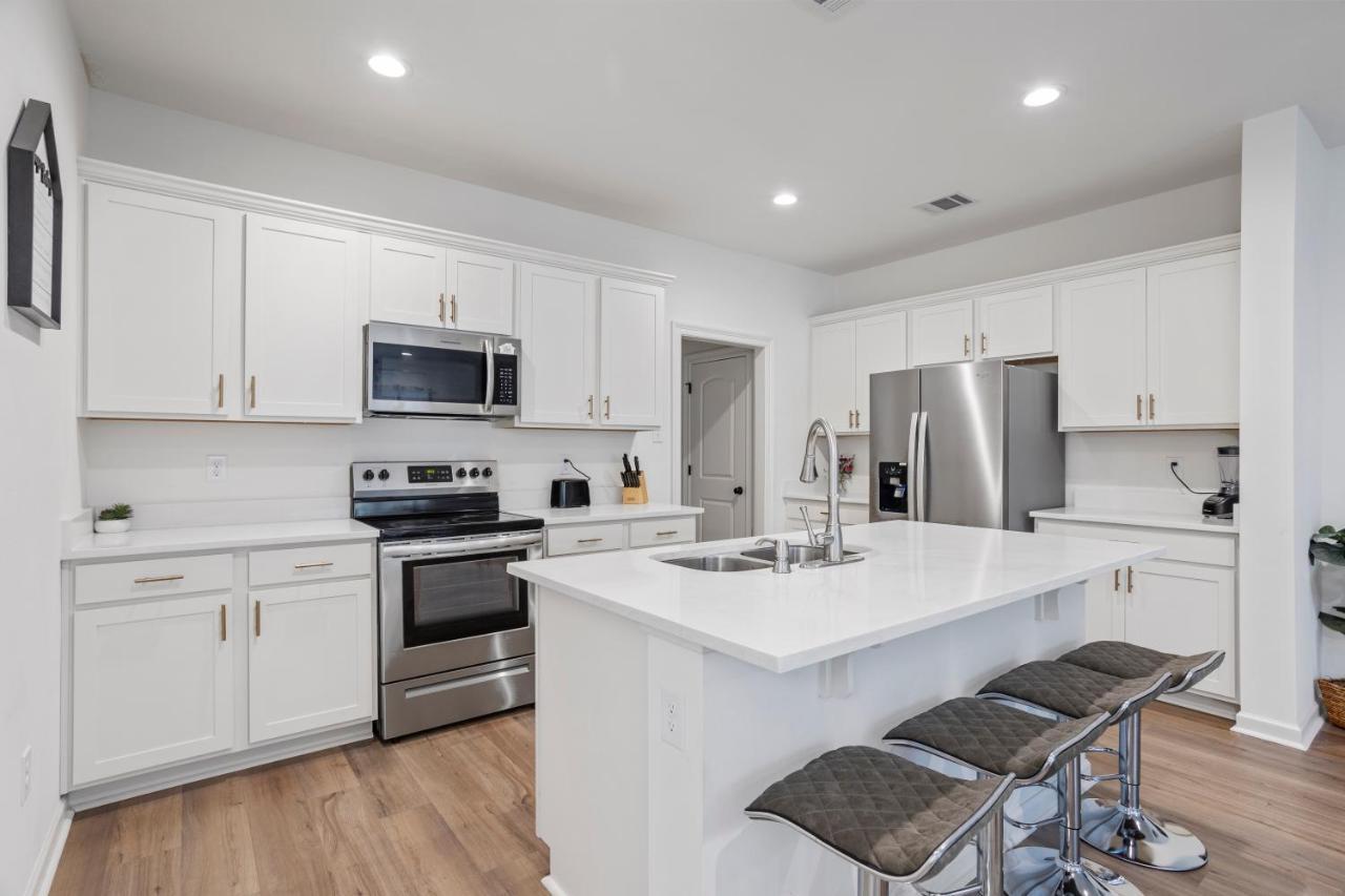 Luxury Townhome By Lsu Campus Baton Rouge Bagian luar foto