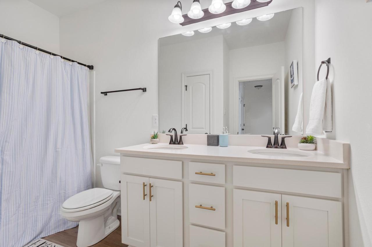Luxury Townhome By Lsu Campus Baton Rouge Bagian luar foto